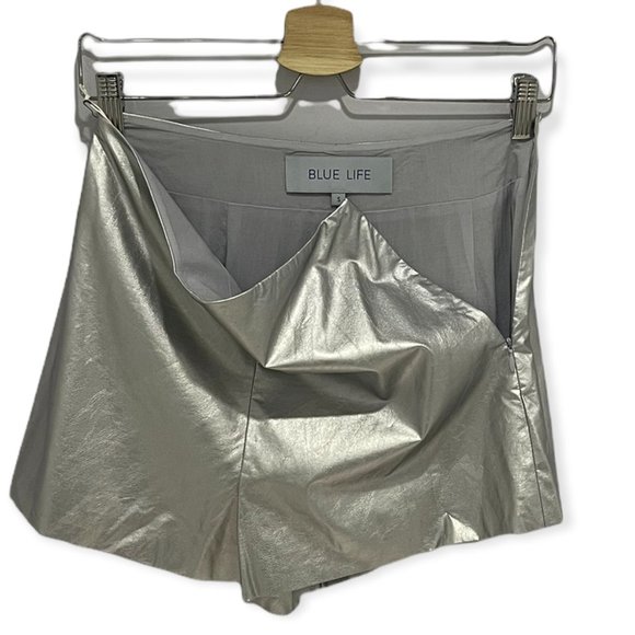 Blue Life Colton High Waist Faux Vegan Leather Shorts Silver Small New With Tags - Picture 6 of 11